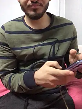 Snapshot of Arabian-B chatting on 02-16-25, 12:54 Arabian-B online show from 02-16-25, 12:54