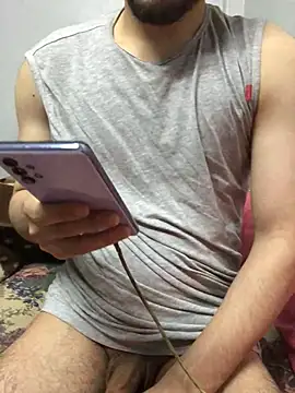 Snapshot of Arabian-B chatting on 02-22-25, 01:11 Arabian-B online show from 02-22-25, 01:11
