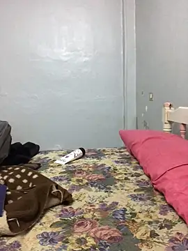 Snapshot of Arabian-B chatting on 02-25-25, 12:24 Arabian-B online show from 02-25-25, 12:24