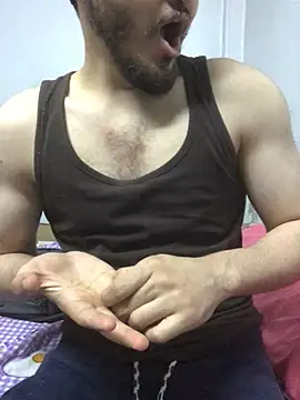Snapshot of Arabian-B chatting on 03-09-25, 01:59 Arabian-B online show from 03-09-25, 01:59