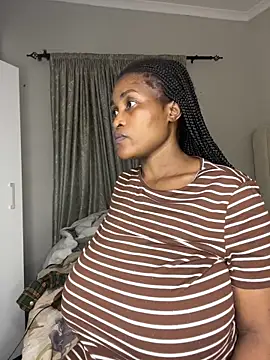 Bustygoddess32 online show from 03-17-26, 06:00