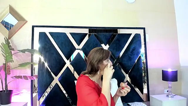 Snapshot of eva_loreti chatting on 10-25-25, 03:47 eva loreti online show from 10-25-25, 03:47