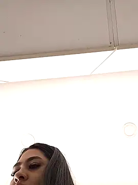 Snapshot of Charlotte_cutee18 chatting on 10-30-25, 01:01 Charlotte cutee18 online show from 10-30-25, 01:01