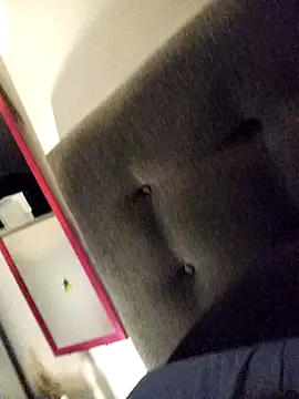 Snapshot of lenka_24 chatting on 10-13-25, 01:49 lenka 24 online show from 10-13-25, 01:49