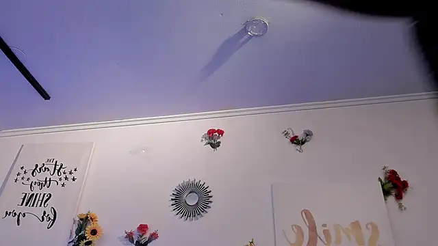 maylin yung online show from 01-25-25, 03:20