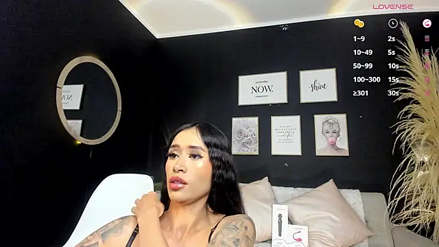 Kim ev online show from 12-13-24, 01:33
