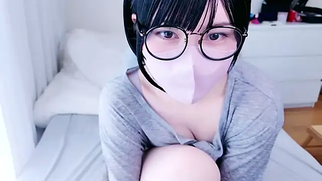 Snapshot of _HIKARU_ chatting on 03-15-25, 12:04 HIKARU online show from 03-15-25, 12:04