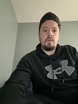 Snapshot of husband4555 chatting on 02-23-26, 04:15 husband4555 online show from 02-23-26, 04:15