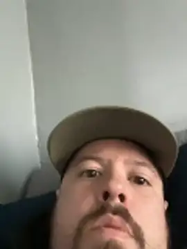 Snapshot of husband4555 chatting on 03-17-26, 04:43 husband4555 online show from 03-17-26, 04:43