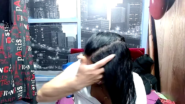 Snapshot of Nastylatinaxxx chatting on 01-04-25, 11:27 Nastylatinaxxx online show from 01-04-25, 11:27