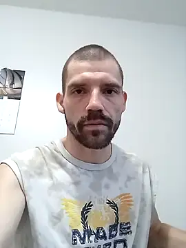 Snapshot of RuleMasterX chatting on 10-27-25, 07:29 RuleMasterX online show from 10-27-25, 07:29