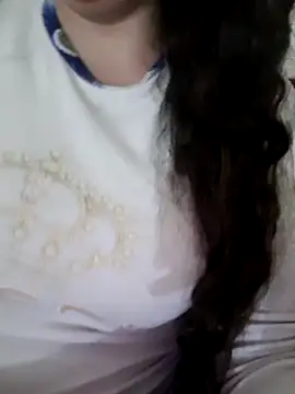 Snapshot of Zanoba-16 chatting on 02-02-25, 07:25 Zanoba-16 online show from 02-02-25, 07:25