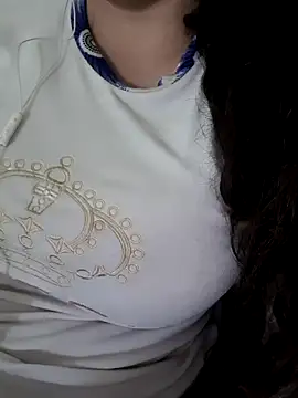 Snapshot of Zanoba-16 chatting on 02-02-25, 10:28 Zanoba-16 online show from 02-02-25, 10:28