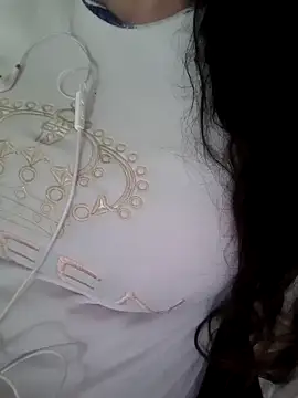 Snapshot of Zanoba-16 chatting on 02-09-25, 08:54 Zanoba-16 online show from 02-09-25, 08:54