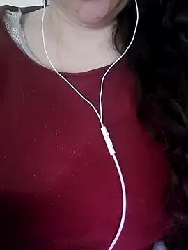 Snapshot of Zanoba-16 chatting on 02-11-25, 08:37 Zanoba-16 online show from 02-11-25, 08:37