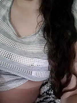 Snapshot of Zanoba-16 chatting on 02-15-25, 04:45 Zanoba-16 online show from 02-15-25, 04:45