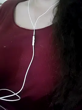 Snapshot of Zanoba-16 chatting on 02-19-25, 09:06 Zanoba-16 online show from 02-19-25, 09:06