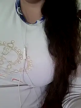 Snapshot of Zanoba-16 chatting on 03-03-25, 07:28 Zanoba-16 online show from 03-03-25, 07:28