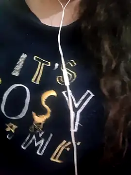 Snapshot of Zanoba-16 chatting on 03-17-25, 10:17 Zanoba-16 online show from 03-17-25, 10:17