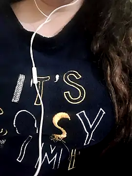 Snapshot of Zanoba-16 chatting on 03-19-25, 07:38 Zanoba-16 online show from 03-19-25, 07:38