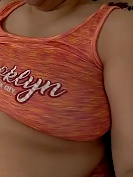 Snapshot of Zanoba-16 chatting on 09-17-25, 10:44 Zanoba-16 online show from 09-17-25, 10:44