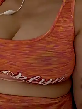 Snapshot of Zanoba-16 chatting on 09-19-25, 08:09 Zanoba-16 online show from 09-19-25, 08:09