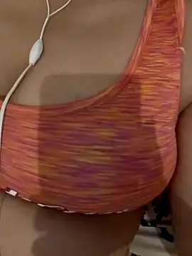 Snapshot of Zanoba-16 chatting on 09-22-25, 11:29 Zanoba-16 online show from 09-22-25, 11:29