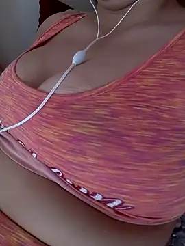 Snapshot of Zanoba-16 chatting on 09-23-25, 03:04 Zanoba-16 online show from 09-23-25, 03:04