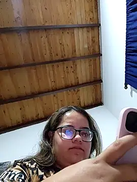 RachellGraham online show from 10-21-25, 01:01