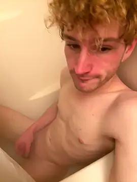 Snapshot of CreamyAustin chatting on 12-20-25, 10:06 CreamyAustin online show from 12-20-25, 10:06