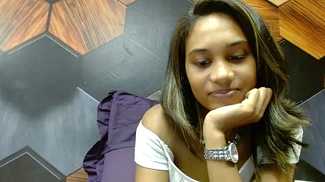 Snapshot of IndianAurora26 chatting on 01-06-25, 12:35 IndianAurora26 online show from 01-06-25, 12:35