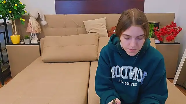 Snapshot of _Olli__Stiw_ chatting on 02-14-26, 09:06 Olli Stiw online show from 02-14-26, 09:06