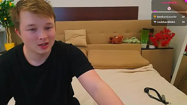 Snapshot of _Olli__Stiw_ chatting on 02-15-26, 07:51 Olli Stiw online show from 02-15-26, 07:51