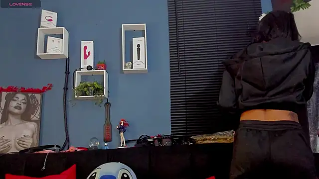 Alaia Asuka online show from 01-08-25, 09:23