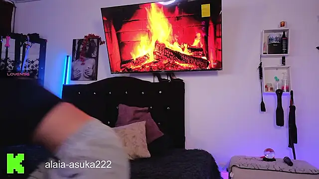 Snapshot of Alaia_Asuka chatting on 03-11-26, 01:22 Alaia Asuka online show from 03-11-26, 01:22