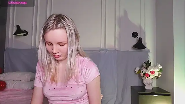 Beatrica Klein online show from 02-09-25, 05:33