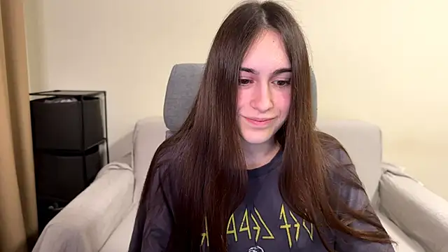 Snapshot of AliceKolltt chatting on 03-27-26, 09:14 AliceKolltt online show from 03-27-26, 09:14