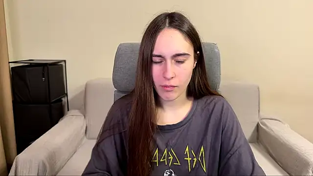 Snapshot of AliceKolltt chatting on 04-14-26, 09:10 AliceKolltt online show from 04-14-26, 09:10