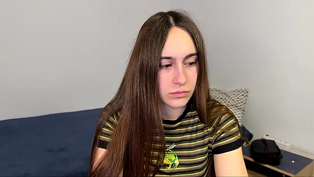 Snapshot of AliceKolltt chatting on 04-18-26, 09:04 AliceKolltt online show from 04-18-26, 09:04