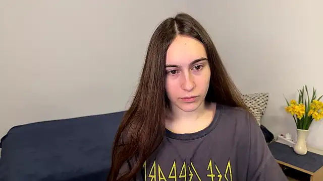 Snapshot of AliceKolltt chatting on 05-01-26, 12:26 AliceKolltt online show from 05-01-26, 12:26