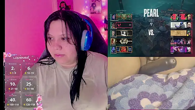 Snapshot of crystal7u7 chatting on 12-17-24, 03:06 crystal7u7 online show from 12-17-24, 03:06