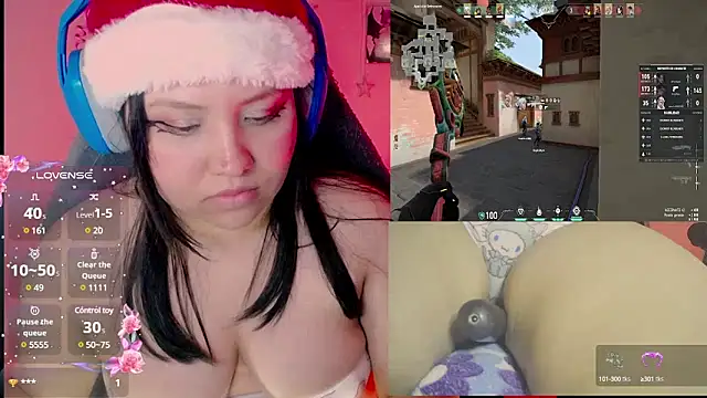 Snapshot of crystal7u7 chatting on 12-18-24, 06:21 crystal7u7 online show from 12-18-24, 06:21