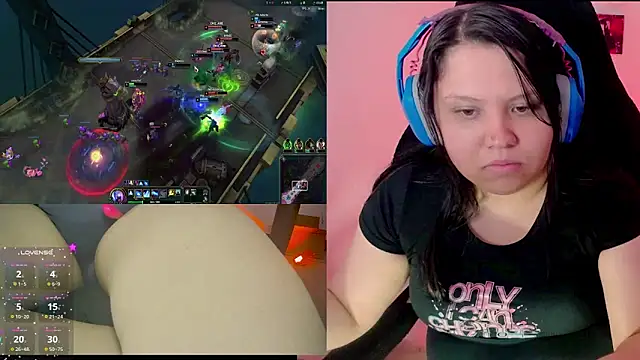 Snapshot of crystal7u7 chatting on 01-08-25, 02:46 crystal7u7 online show from 01-08-25, 02:46