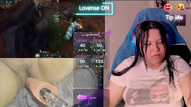 Snapshot of crystal7u7 chatting on 01-25-25, 06:12 crystal7u7 online show from 01-25-25, 06:12