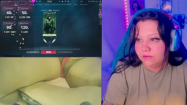 Snapshot of crystal7u7 chatting on 03-08-25, 08:57 crystal7u7 online show from 03-08-25, 08:57