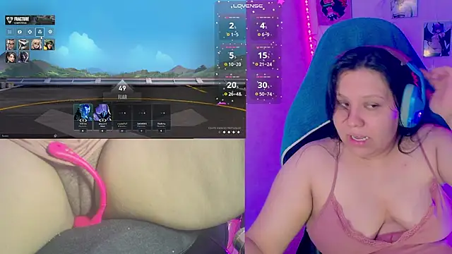 Snapshot of crystal7u7 chatting on 03-19-25, 08:32 crystal7u7 online show from 03-19-25, 08:32