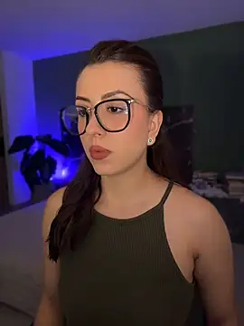 EmaSaenz online show from 05-08-26, 12:05