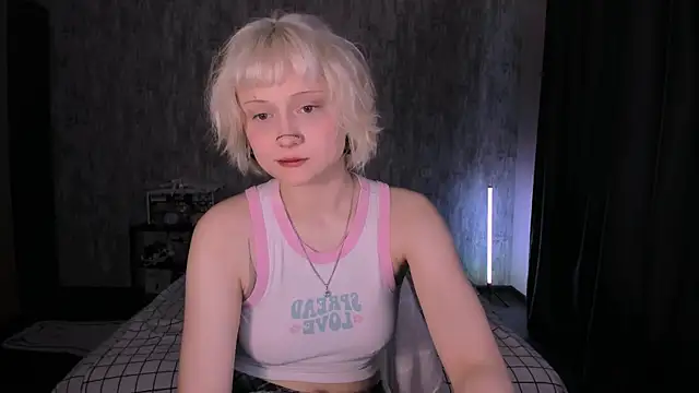 Snapshot of MariaMango chatting on 10-13-25, 05:29 MariaMango online show from 10-13-25, 05:29