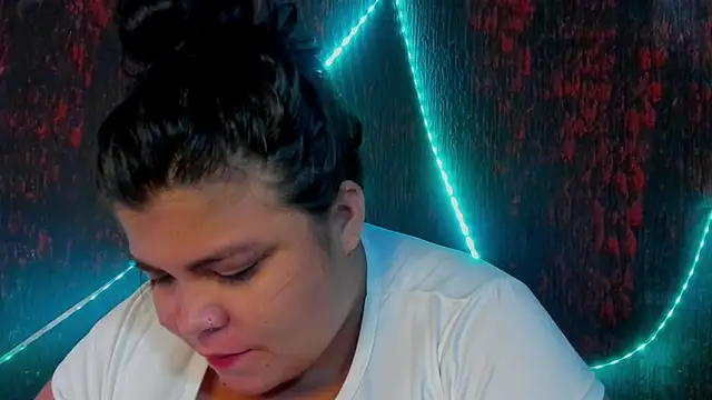 sobigcurvy4u online show from 12-24-24, 12:00