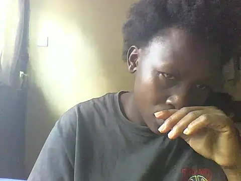 Snapshot of Queen_lady chatting on 09-11-25, 06:35 Queen lady online show from 09-11-25, 06:35